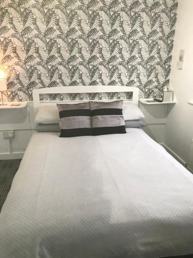 Number 40 - No Multiple Room Bookings Blackpool Extérieur photo
